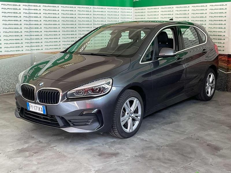Usata BMW 218 150 CV (110 kW) 2019 Grigia Monovolume