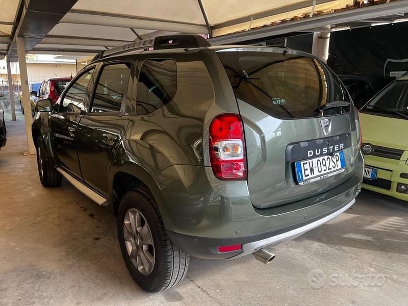 Usata Dacia Duster Lauréate 110 CV (80 kW) 2014 Verde SUV