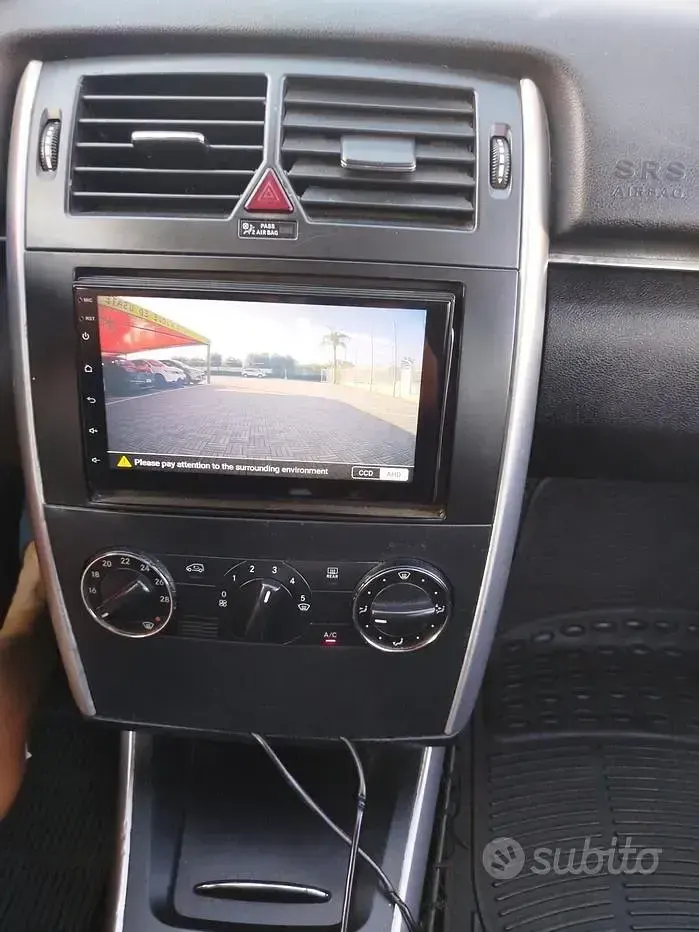 Usata Mercedes B180 Executive 109 CV (80 kW) 2011 Grigio Utilitaria