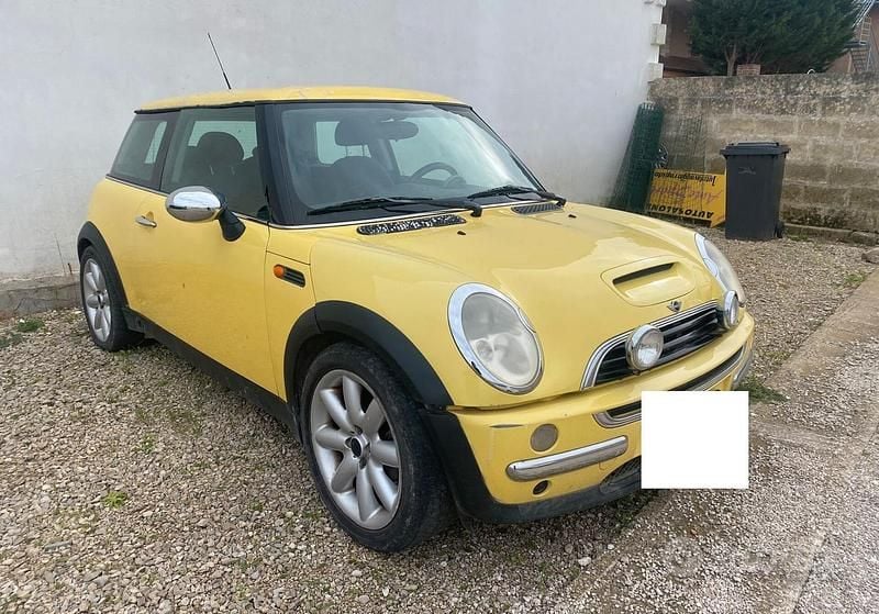 Usata Mini ONE 90 CV (66 kW) 2003 Giallo Utilitaria