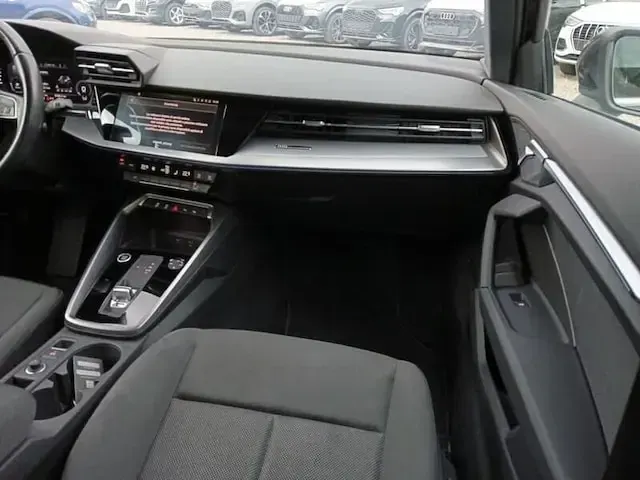 Usata Audi A3 Advanced Plus 116 CV (85 kW) 2023 Grigio manhattan metallizzato Berlina