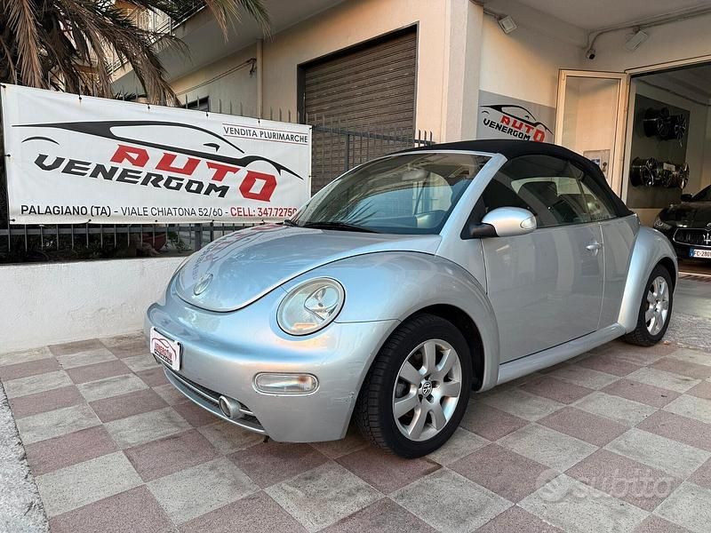 Grigio Usata 2004 VW Beetle Cabrio | 5200 € (Ottimo prezzo) - Immagine 1/4