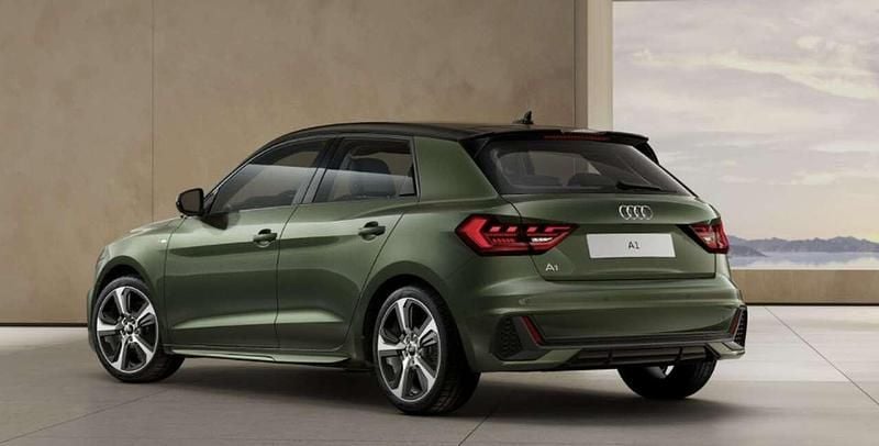 Nuova Audi A1 Sportback S-Line 116 CV (85 kW) 2026 District green metallic Utilitaria