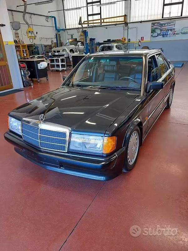 Usata Mercedes 190 185 CV (136 kW) 1986 Nero Berlina