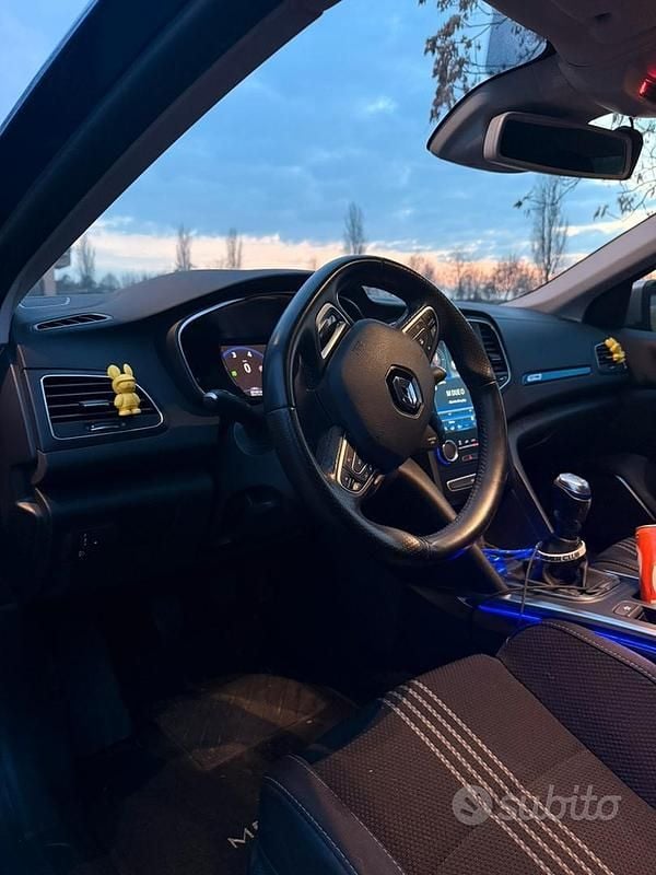 Usata Renault Mégane IV 132 CV (97 kW) 2018 Blu Berlina
