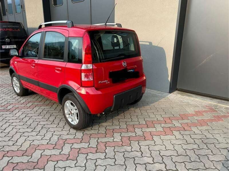 Usata Fiat Panda 4x4 Climbing 69 CV (50 kW) 2012 Other Utilitaria
