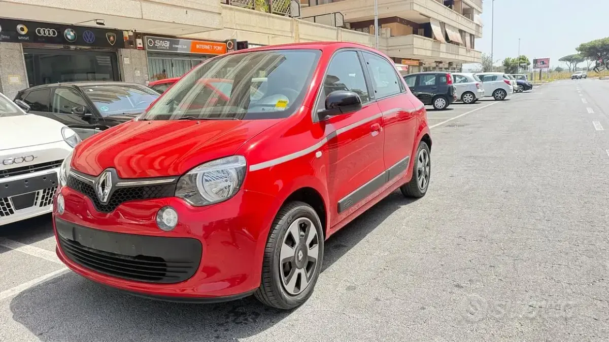 Usata Renault Twingo SE 69 CV (50 kW) 2018 Rosso Utilitaria