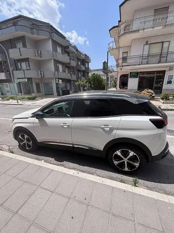Usata Peugeot 3008 Allure 131 CV (96 kW) 2018 SUV