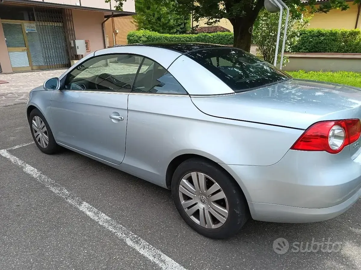 Usata VW Eos 150 CV (110 kW) 2007 Grigio Cabrio