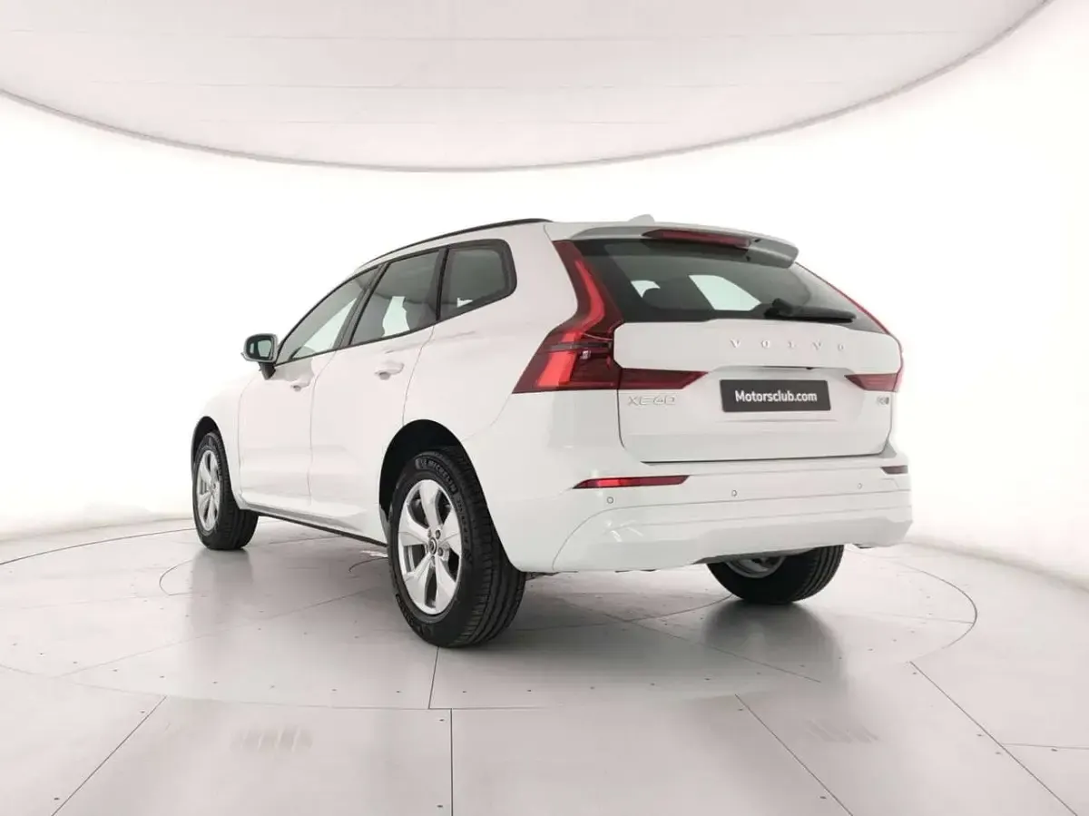 Nuova Volvo XC60 Core 250 CV (183 kW) 2026 Bianco SUV