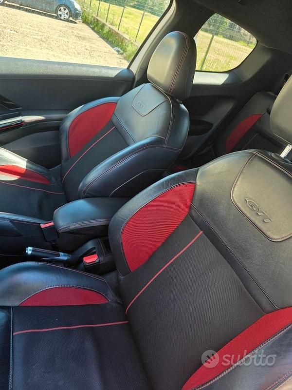 Usata Peugeot 208 GTi 2016 Bianco Utilitaria