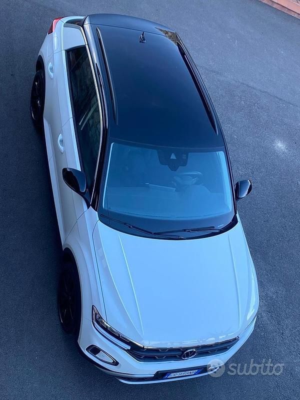Usata VW T-Roc R-line 110 CV (80 kW) 2023 SUV
