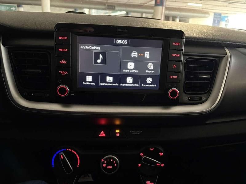 Usata Kia Stonic Style 110 CV (80 kW) 2019 Blu/azzurro SUV