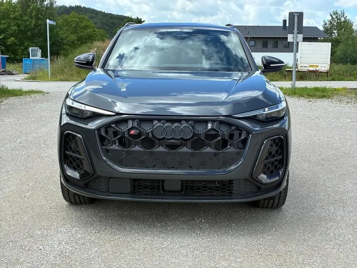 Nuova Audi SQ5 Sport 367 CV (269 kW) 2026 Grigio SUV
