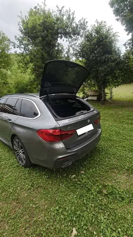 Usata BMW 520 M Sport 190 CV (139 kW) 2020 Grigio Station wagon