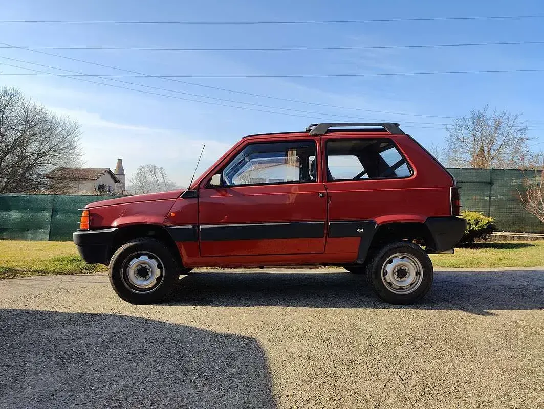 Usata Fiat Panda 4x4 54 CV (39 kW) 1997 Rosso Utilitaria
