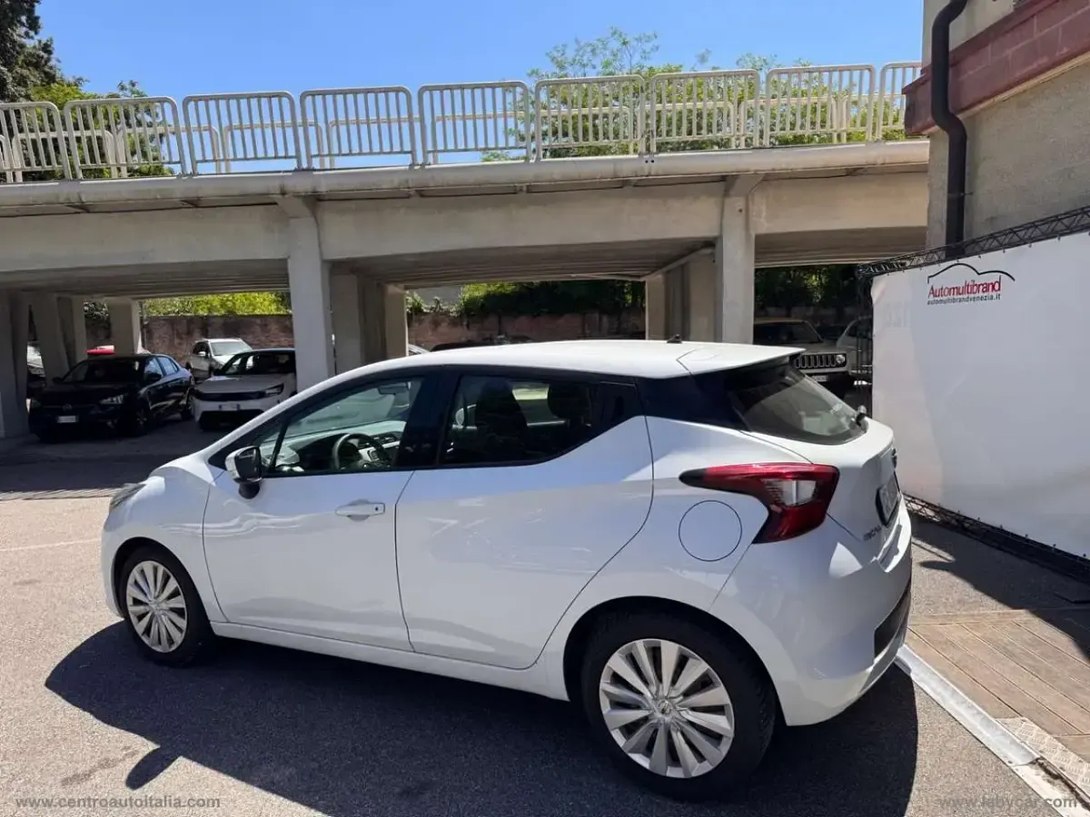 Usata Nissan Micra Acenta 92 CV (67 kW) 2021 Bianco Utilitaria