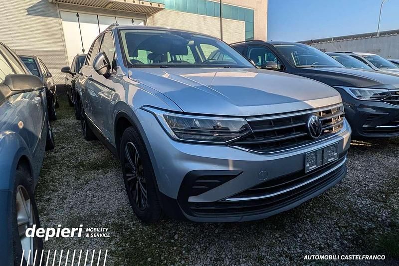Usata VW Tiguan Life 150 CV (110 kW) 2021 Reflex silver metallizzato SUV