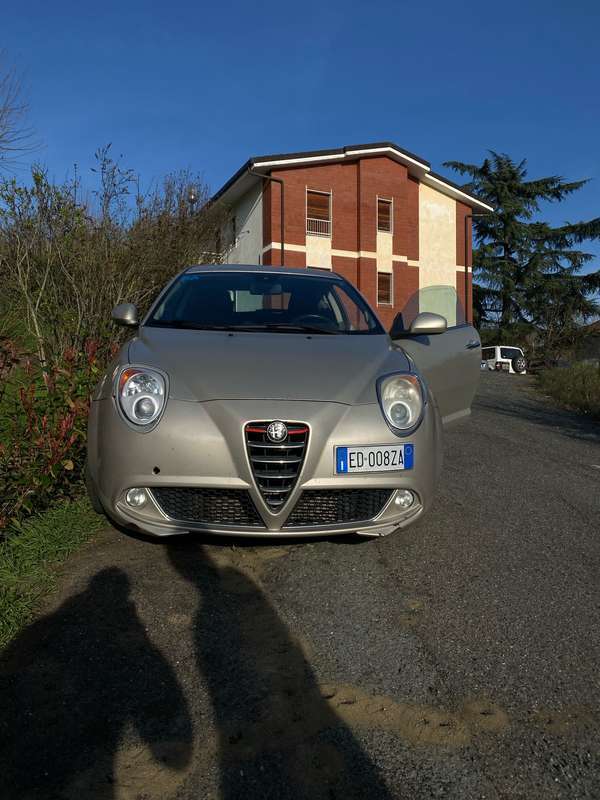 Usato 2010 Alfa Romeo MiTo 1.6 Diesel 120 CV (4.000 €)