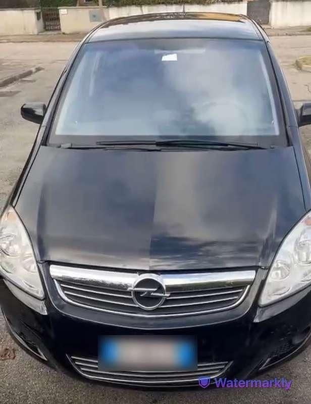 Usata Opel Zafira Cosmo 120 CV (88 kW) 2009 Monovolume