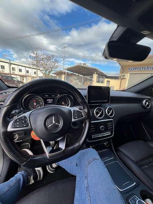 Usata Mercedes A200 Business 136 CV (100 kW) 2016 Nero Berlina