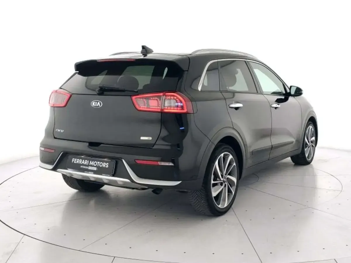 Usata Kia Niro Style 105 CV (77 kW) 2016 Nero SUV