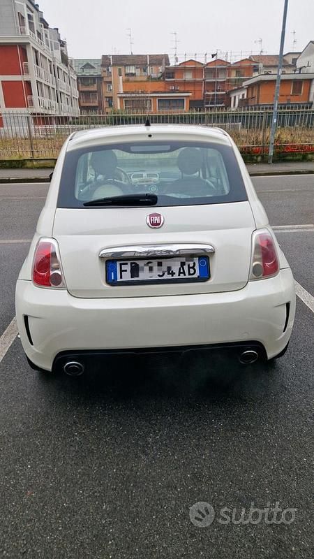 Usata Fiat 500 Abarth 69 CV (50 kW) 2010 Bianco Berlina