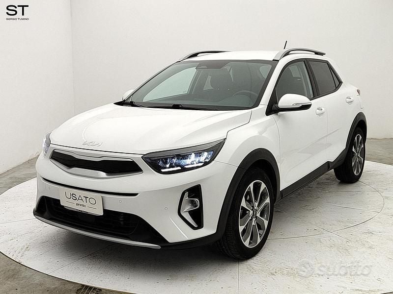 Usata Kia Stonic Urban 100 CV (73 kW) 2024 Bianco SUV