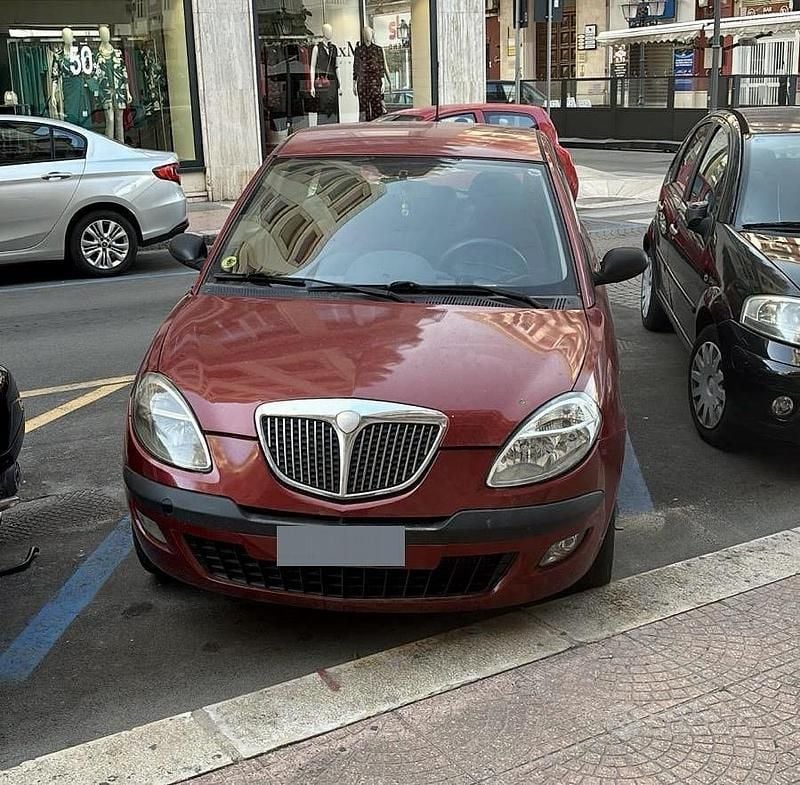 Usata Lancia Ypsilon 2006 Rosso Utilitaria