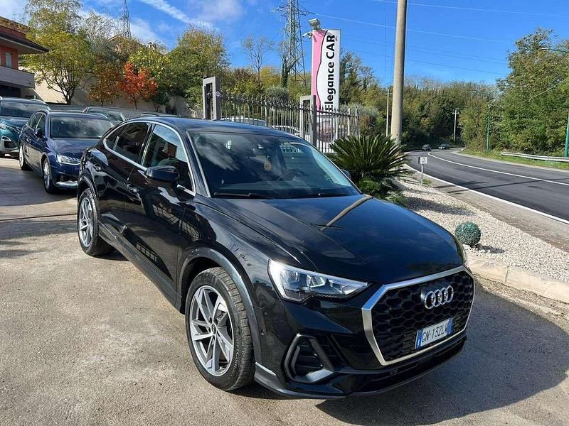 Nero Usata 2023 Audi Q3 Sportback SUV | 38.999 € (Super prezzo) - Immagine 1/4