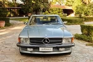 Usata Mercedes SL500 245 CV (180 kW) 1983 Grigio Cabrio