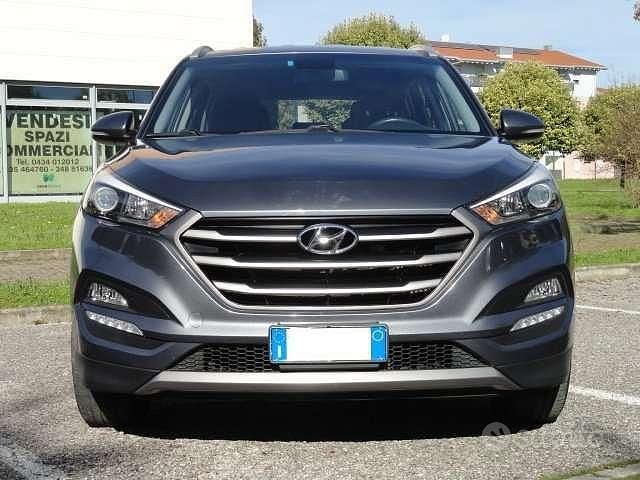 Usata Hyundai Tucson Comfort 116 CV (85 kW) 2015 Grigio SUV