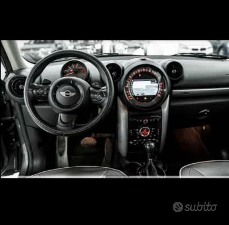 Usata Mini Park Lane Countryman 111 CV (81 kW) 2015 Grigio SUV
