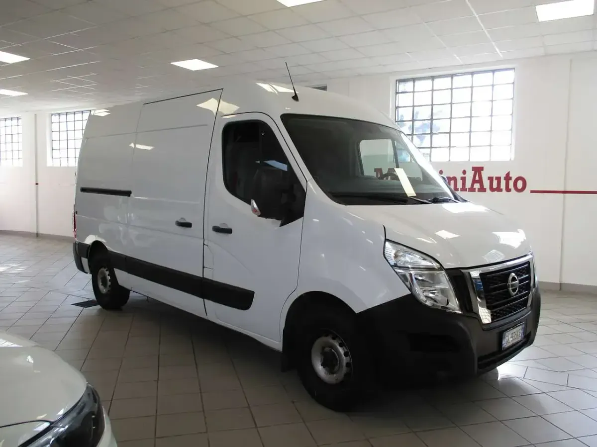 Usata Nissan Interstar 135 CV (99 kW) 2023 Bianco Furgone