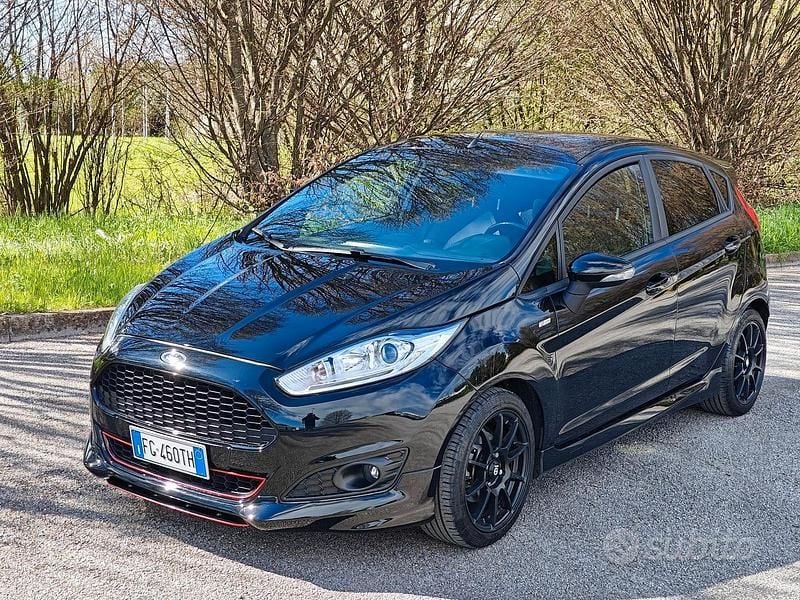 Usata Ford Fiesta ST-Line 2017 Nero Utilitaria