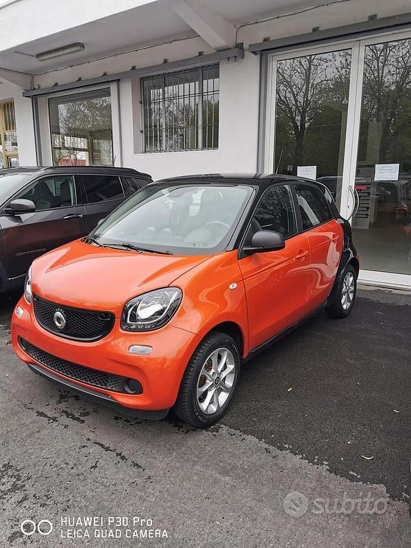 Usata Smart ForFour 2019 Rosso Utilitaria