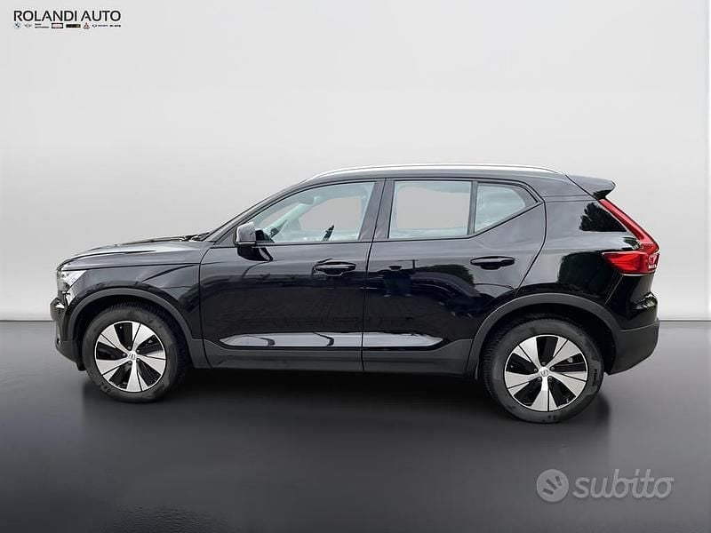 Usata Volvo XC40 Momentum 129 CV (94 kW) 2022 Nero SUV