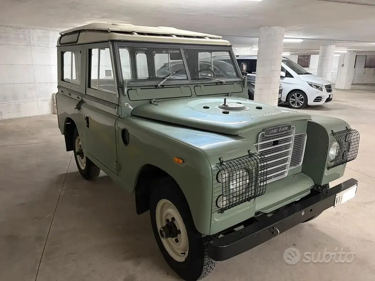 Begagnad Land Rover 88 69 HK (50 kW) 1983 SUV