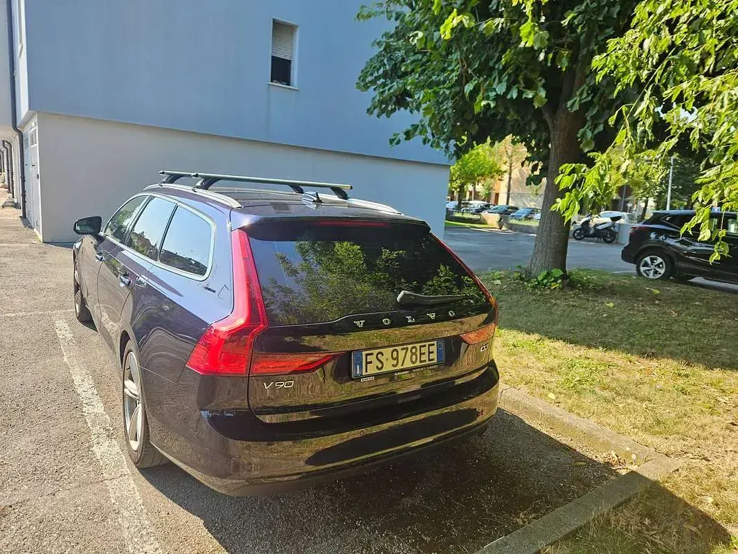 Usata Volvo V90 Business Edition 150 CV (110 kW) 2018 Blu/azzurro Station wagon