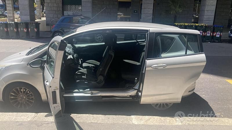 Usata Ford B-MAX 2014 Grigio Monovolume