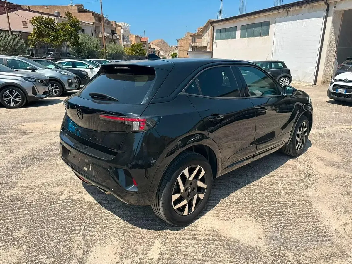 Usata Opel Mokka 136 CV (100 kW) 2025 Nero SUV