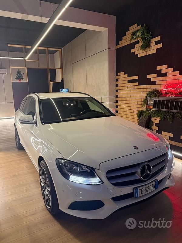 Bianco Usata 2016 Mercedes C200 Premium Plus Tre volumi | 14.200 € (Ottimo prezzo) - Immagine 1/4