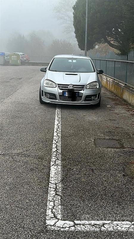 Usata VW Golf V 2008 Grigio Utilitaria