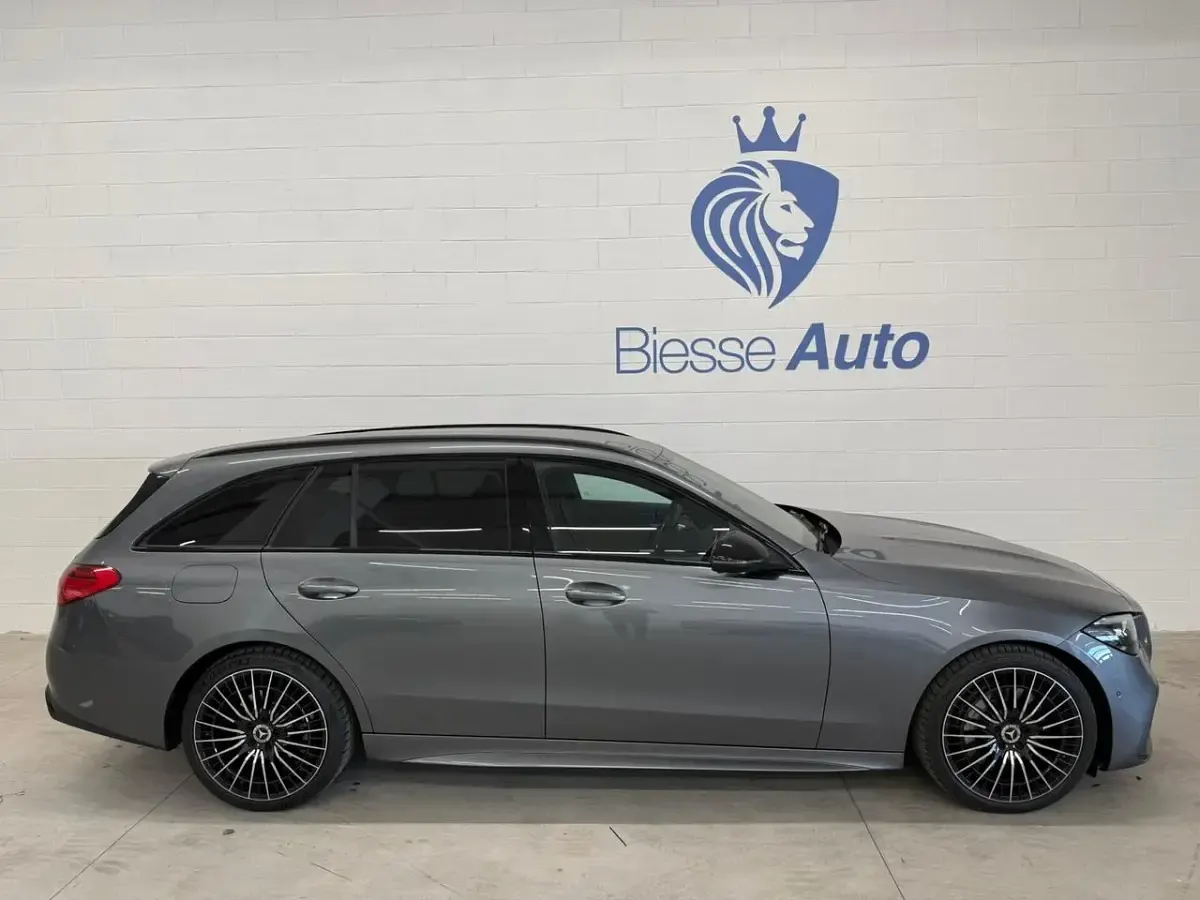Usata Mercedes C220 AMG Line Premium Plus 197 CV (144 kW) 2024 Grigio Station wagon