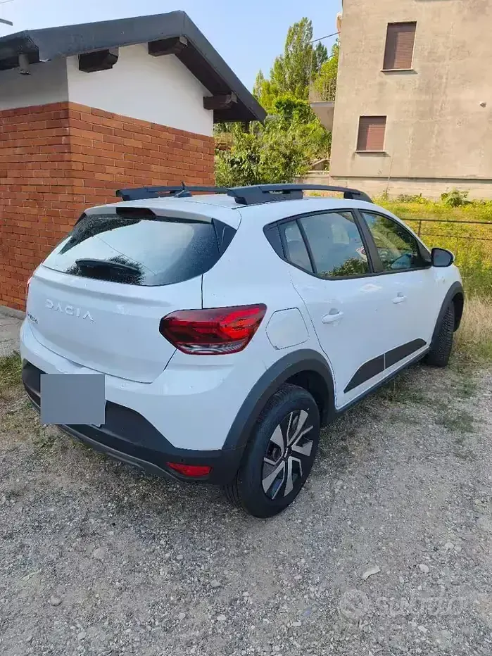 Usata Dacia Sandero Expression 101 CV (74 kW) 2025 Bianco Berlina