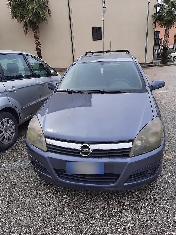 Usata Opel Astra 101 CV (74 kW) 2006 Grigio Station wagon
