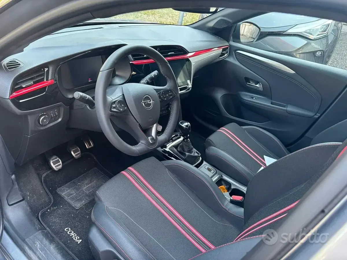 Usata Opel Corsa 101 CV (74 kW) 2023 Utilitaria