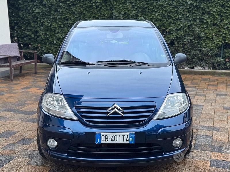 Usata Citroën C3 Exclusive 73 CV (53 kW) 2002 Blu Utilitaria