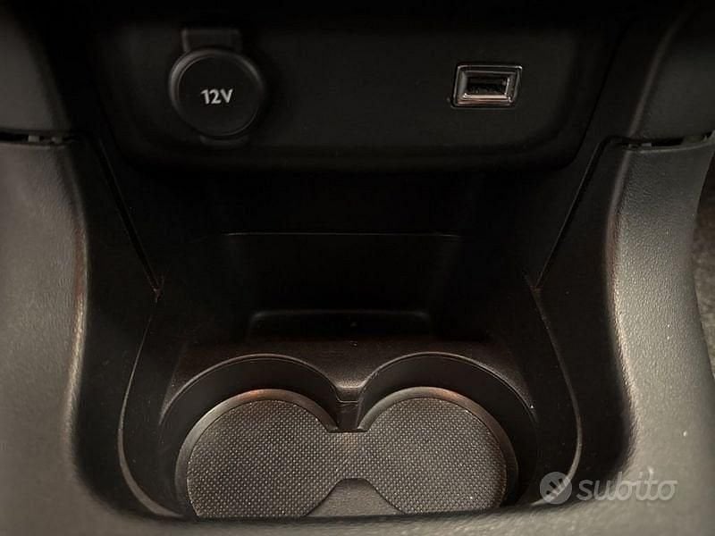 Usata Citroën C3 Feel 83 CV (61 kW) 2022 Grigio Utilitaria