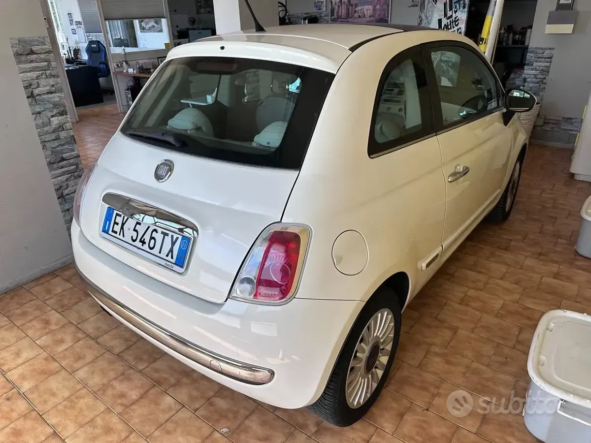 Usata Fiat 500C Lounge 95 CV (69 kW) 2011 Bianco Cabrio